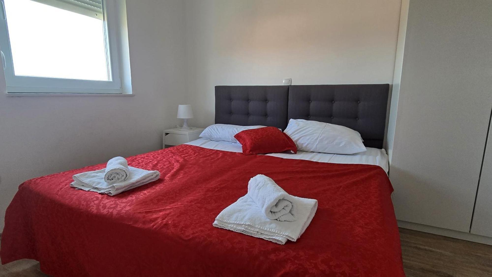 Apartments Giovanni Mandre Bilik gambar